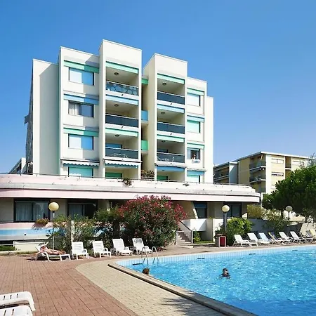 Apartment In Near The *